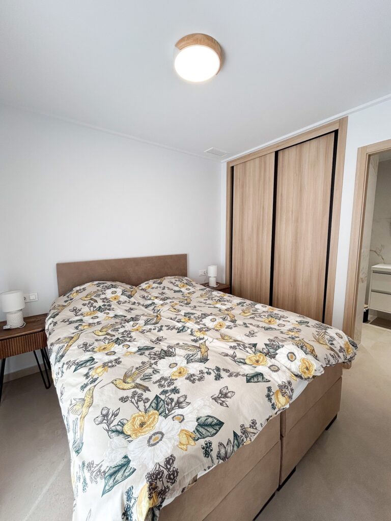 Apartment w El Raso - oferta MLSC9509418