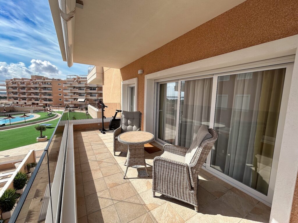 Apartment w El Raso - oferta MLSC9509418