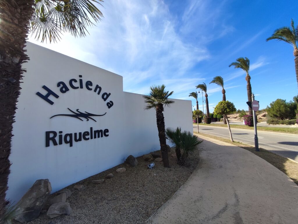 Apartment w Hacienda Riquelme Golf Resort - oferta MLSC9455152