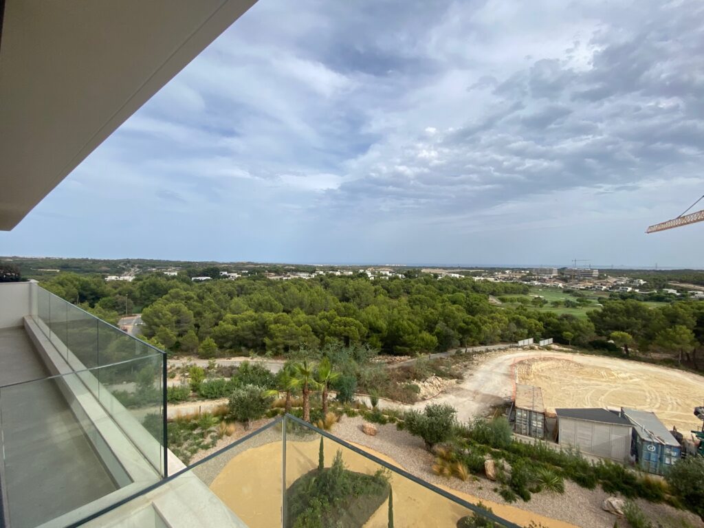 Apartment w Las Colinas Golf - oferta MLSC7312641