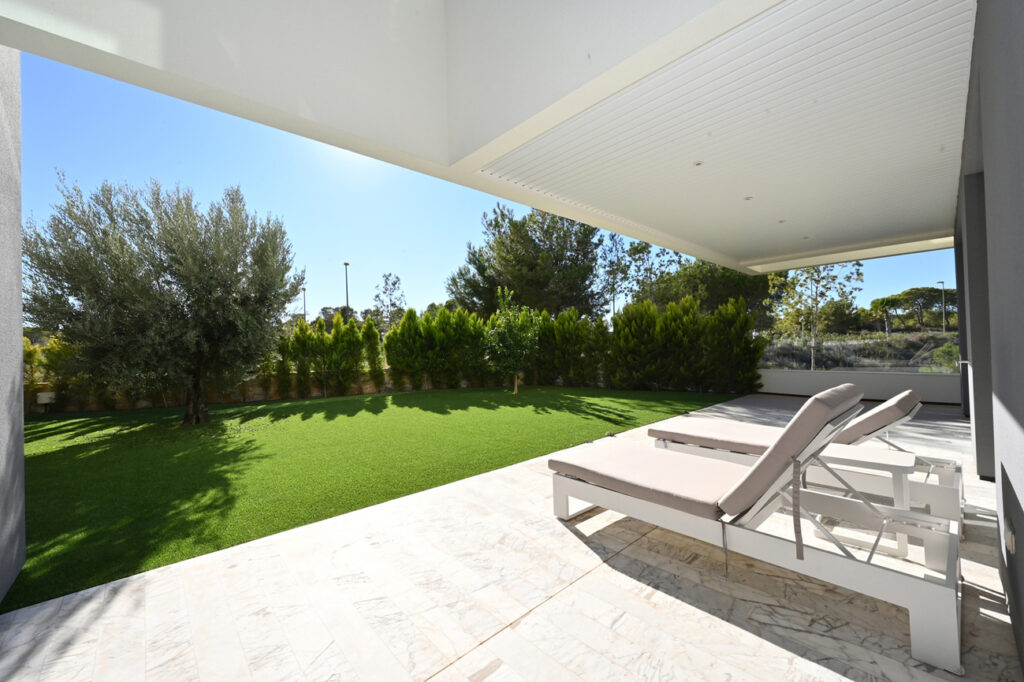 Apartment w Las Colinas Golf - oferta MLSC8045770
