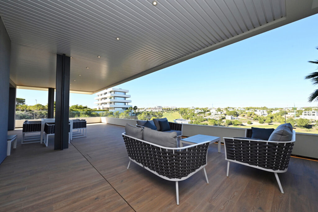 Apartment w Las Colinas Golf - oferta MLSC8045770