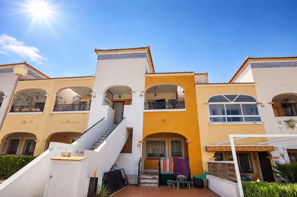 Apartment w Los Altos - oferta MLSC9946371