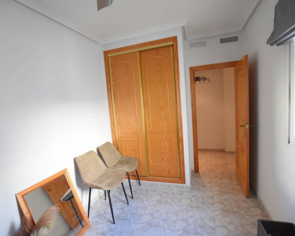 Apartment w Los Montesinos - oferta MLSC4664748