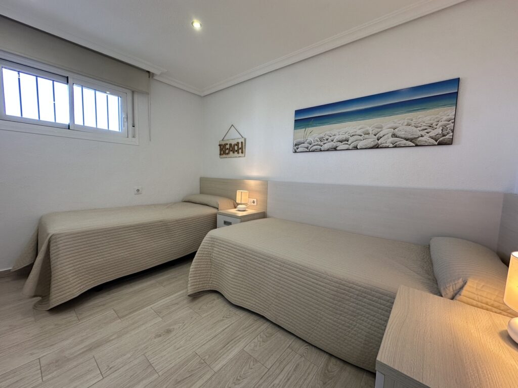 Apartment w Mil Palmeras - oferta MLSC3811232