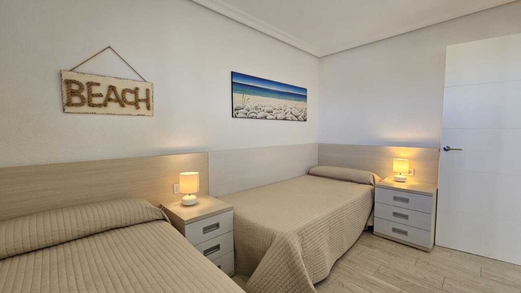 Apartment w Mil Palmeras - oferta MLSC3811232