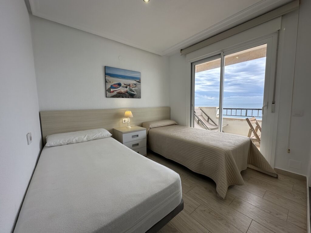 Apartment w Mil Palmeras - oferta MLSC3811232