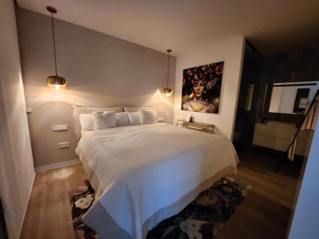 Apartment Penthouse w Las Colinas Golf - oferta MLSC3355255
