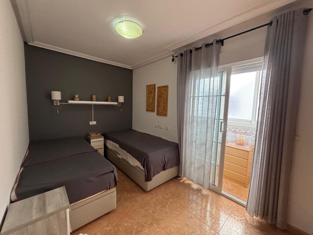 Apartment w Torrevieja - oferta MLSC2339000