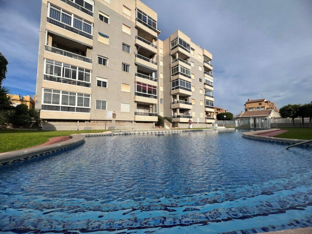 Apartment w Torrevieja - oferta MLSC908475