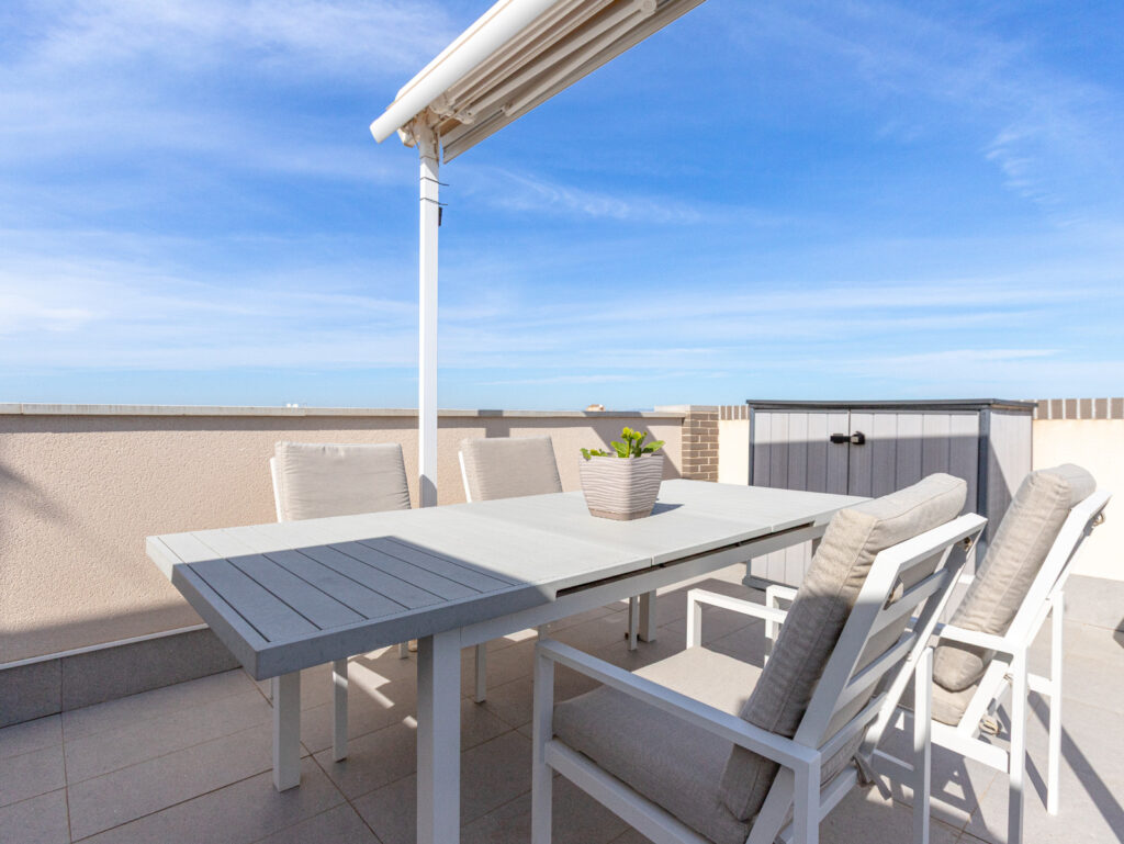 Bungalow w Los Altos - oferta MLSC5144971