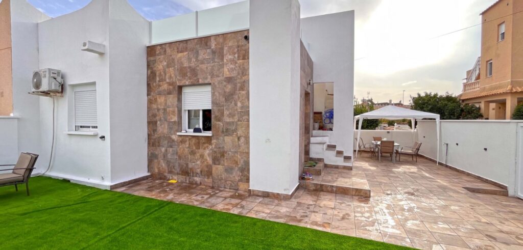 Bungalow w Orihuela Costa - oferta MLSC9086403