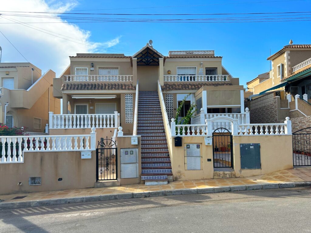Bungalow w San Miguel de Salinas - oferta MLSC5080134