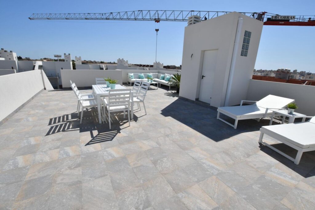 Bungalow w San Miguel de Salinas - oferta N9139