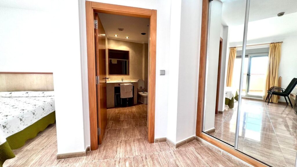 Commercial w Los Montesinos - oferta MLSC3756649