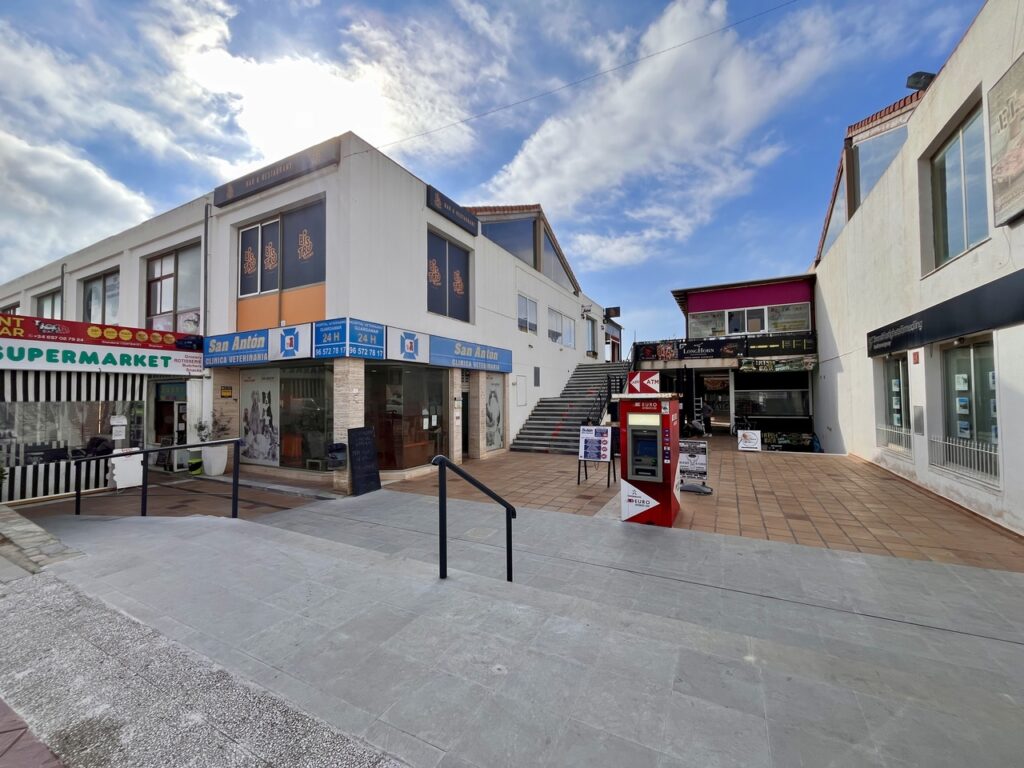 Commercial w Playa Flamenca - oferta MLSC786145