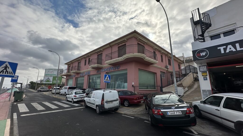 Commercial w San Miguel de Salinas - oferta MLSC6904128