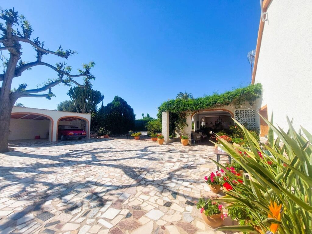 Finca w La Marina - oferta MLSC3880285