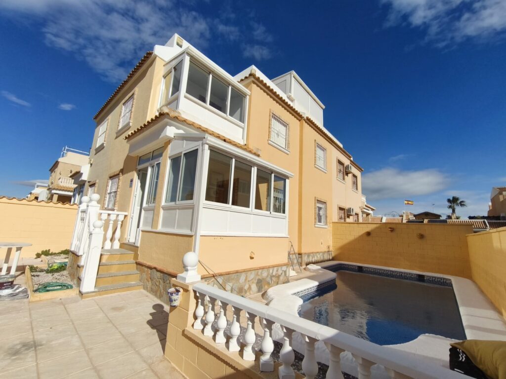 Quad House w Ciudad Quesada - oferta MLSC1663480