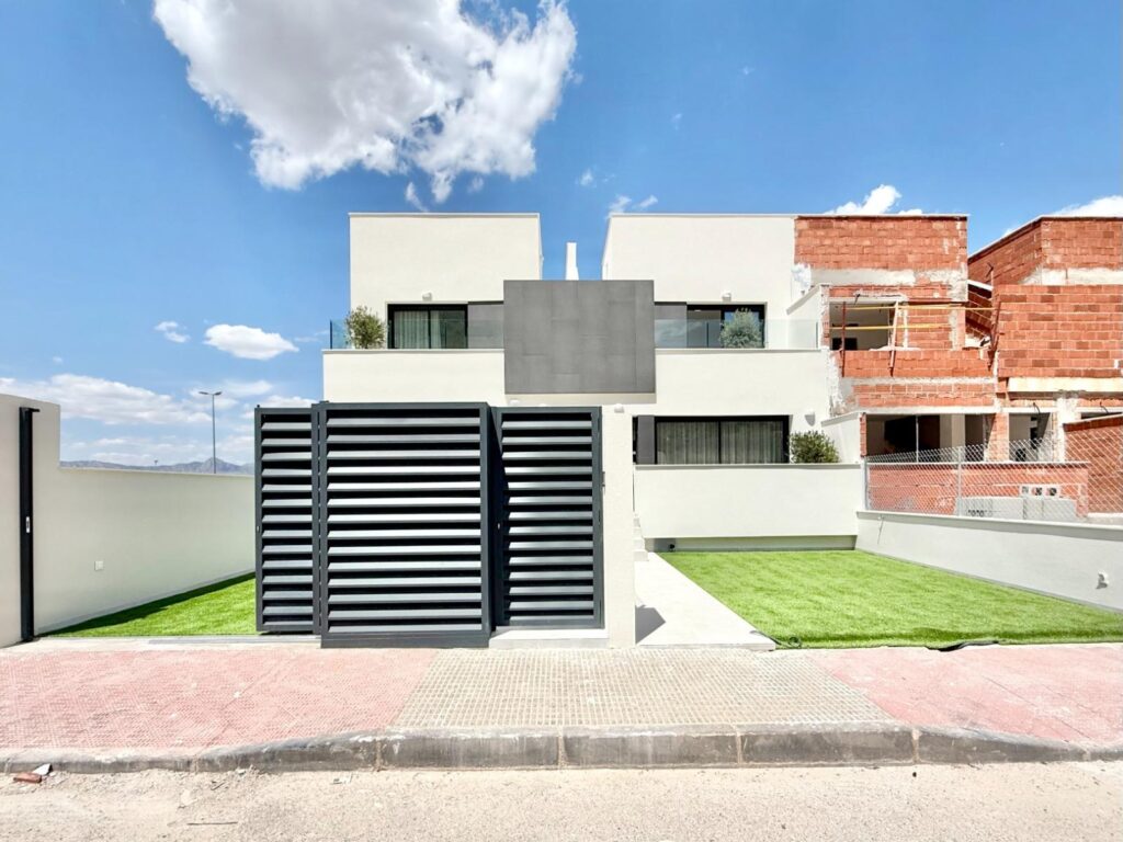 Town House w Cox - oferta N8414
