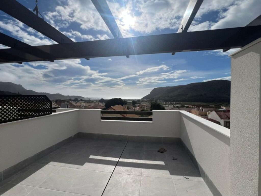 Town House w La Union - oferta N9597