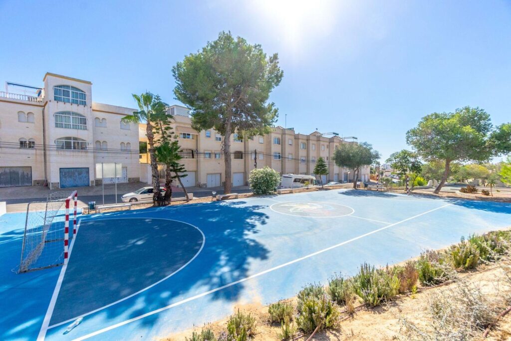 Town House w San Miguel de Salinas - oferta MLSC1904346