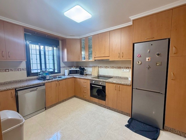 Town House w San Miguel de Salinas - oferta MLSC4303270