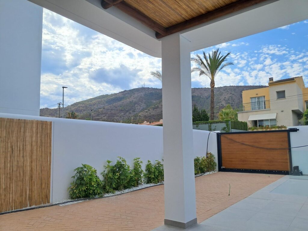 Villa w Alfas del Pi - oferta N9059
