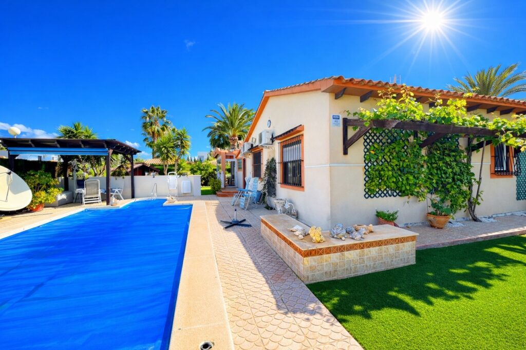 Villa w Cabo Roig - oferta MLSC906093
