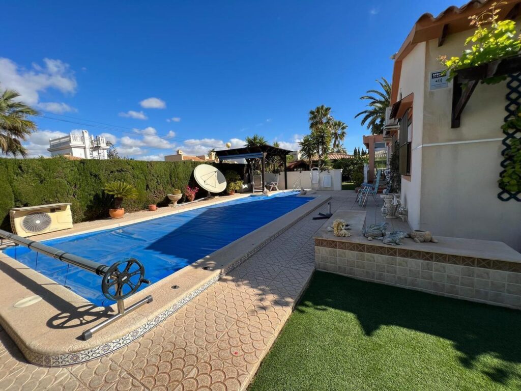 Villa w Cabo Roig - oferta MLSC906093