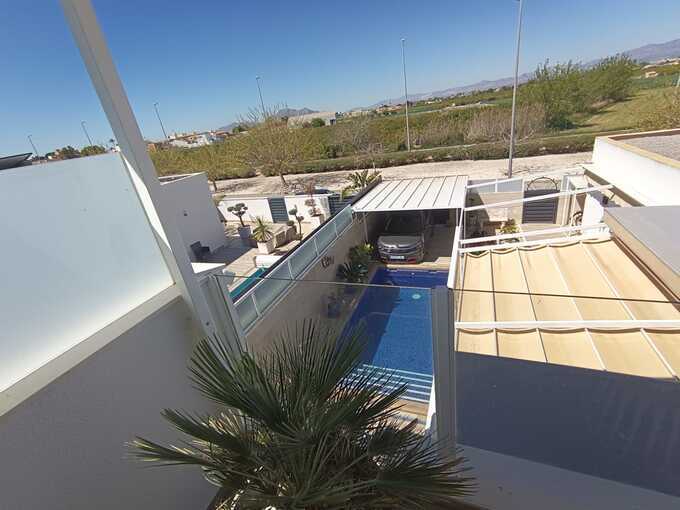 Villa w Daya Nueva - oferta MLSC6567659