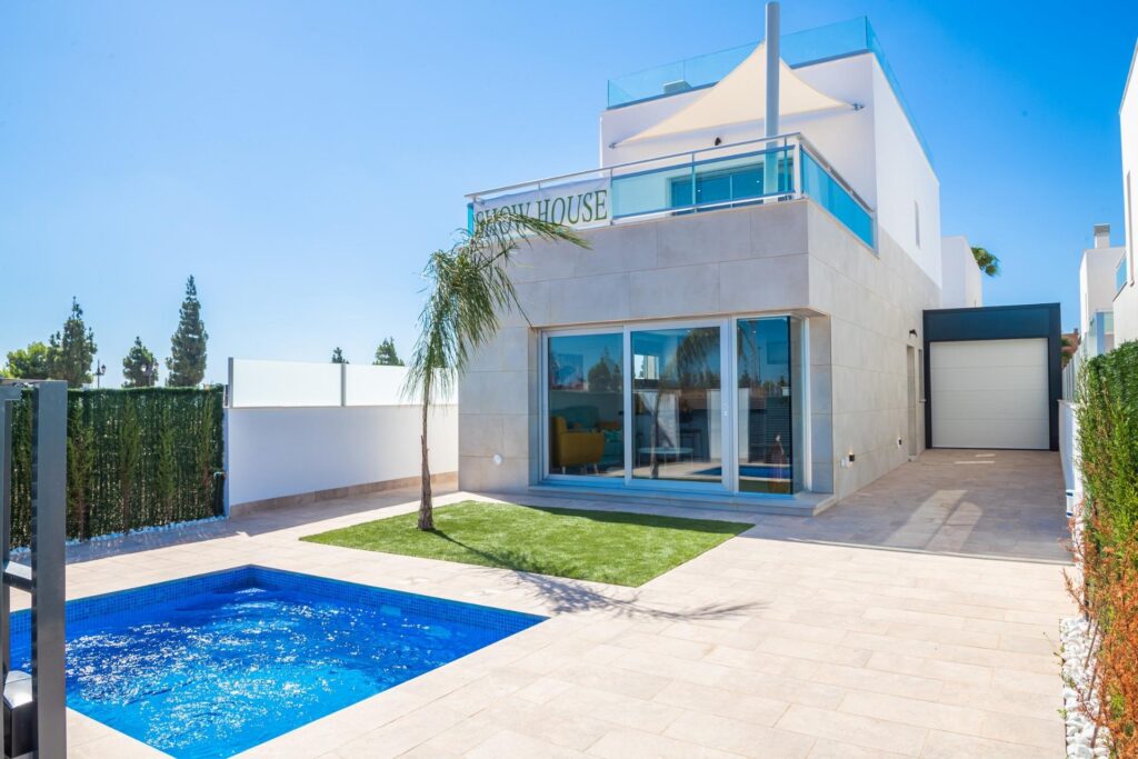 Villa w Los Alcazares - oferta N8181