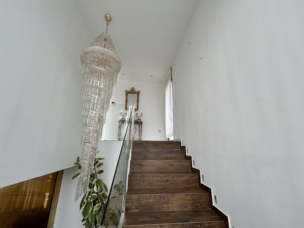 Villa w Los Balcones - oferta MLSC3902352