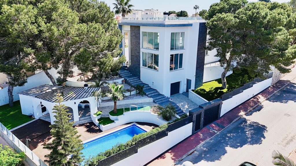 Villa w Los Balcones - oferta MLSC8754854