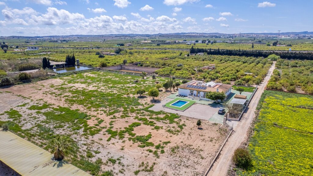 Villa w Los Montesinos - oferta MLSC465784
