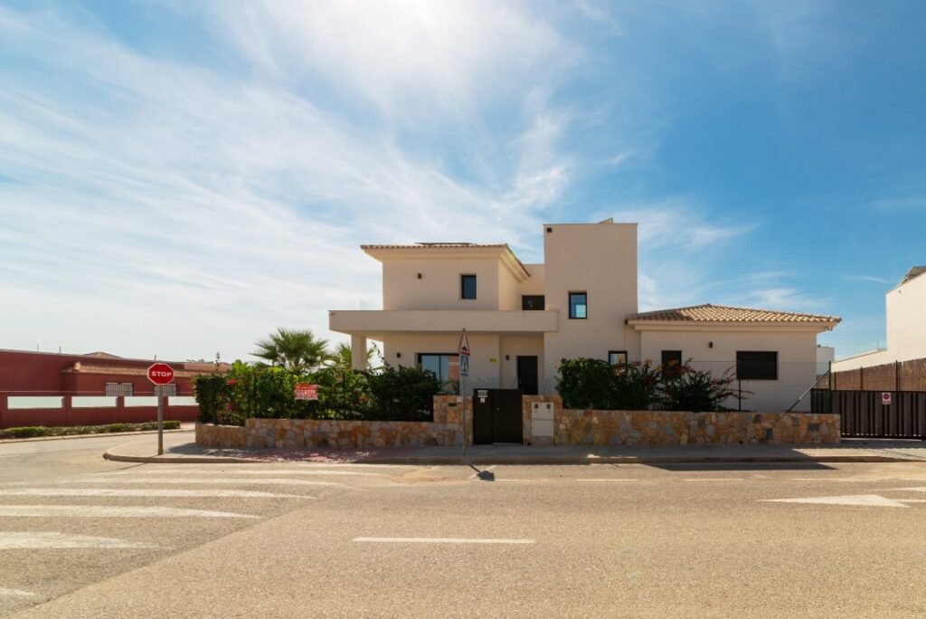 Villa w Los Montesinos - oferta MLSC6073825
