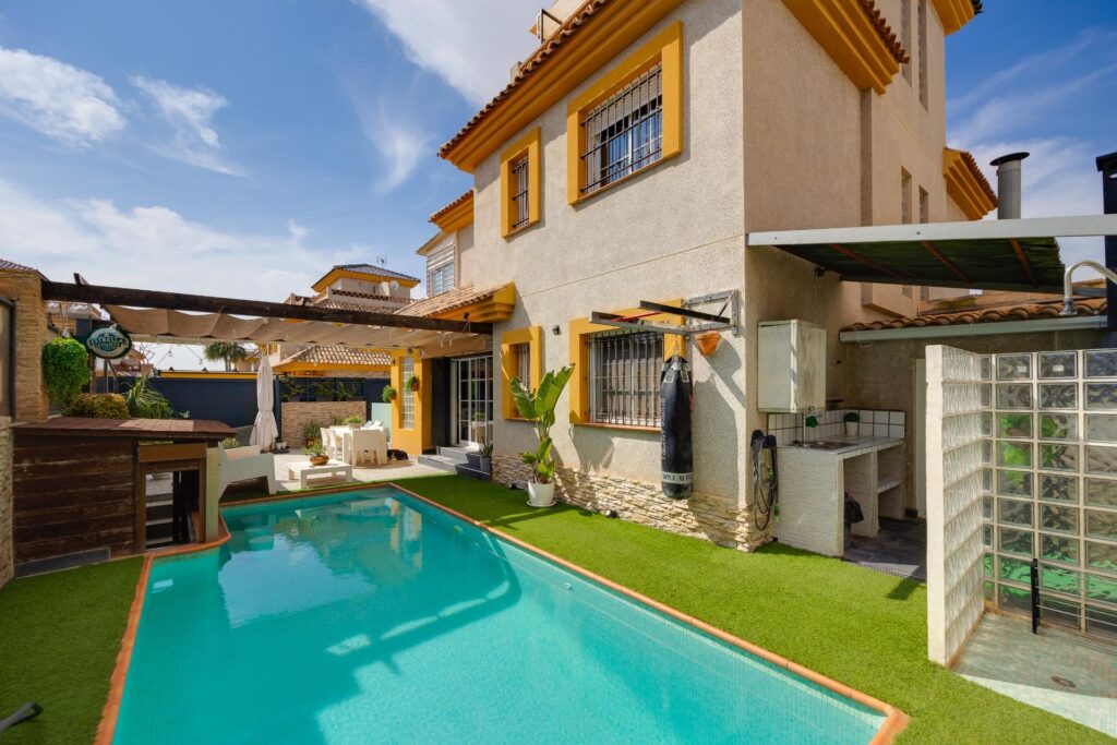 Villa w Los Montesinos - oferta MLSC8337455