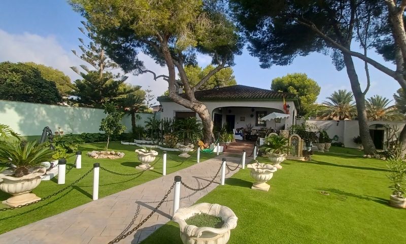 Villa w Orihuela Costa - oferta MLSC2271945