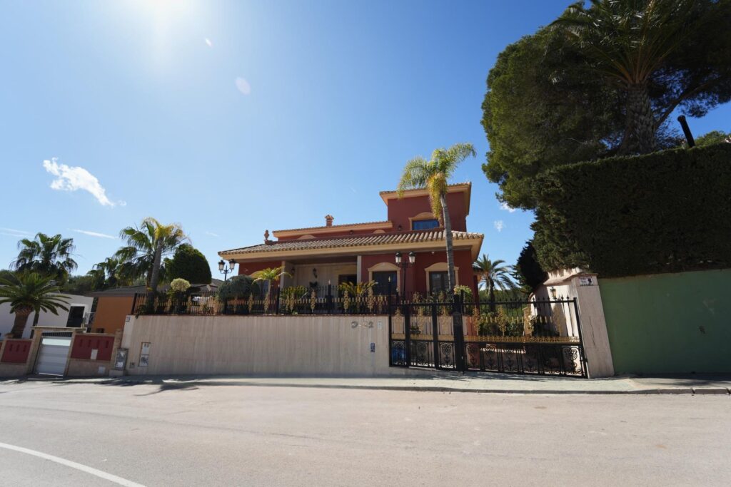 Villa w Orihuela Costa - oferta MLSC3081926