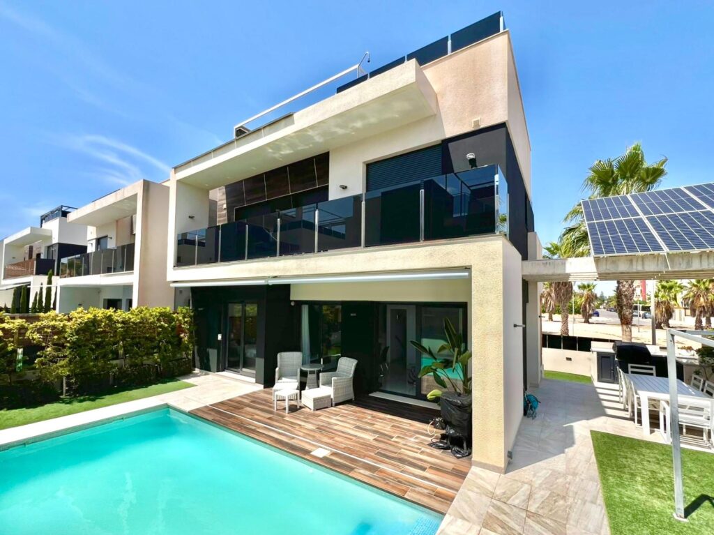 Villa w Orihuela Costa - oferta MLSC5780902