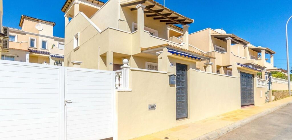 Villa w Orihuela Costa - oferta MLSC8145849