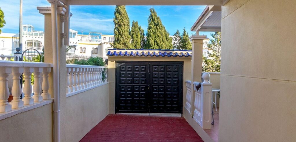 Villa w Orihuela Costa - oferta MLSC8145849