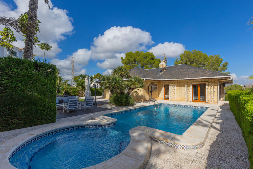 Villa w Orihuela Costa - oferta MLSC9490361