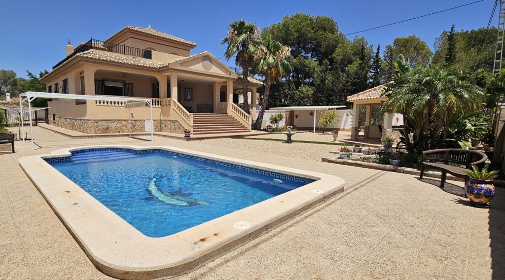 Villa w Pinar de Campoverde - oferta MLSC8333827