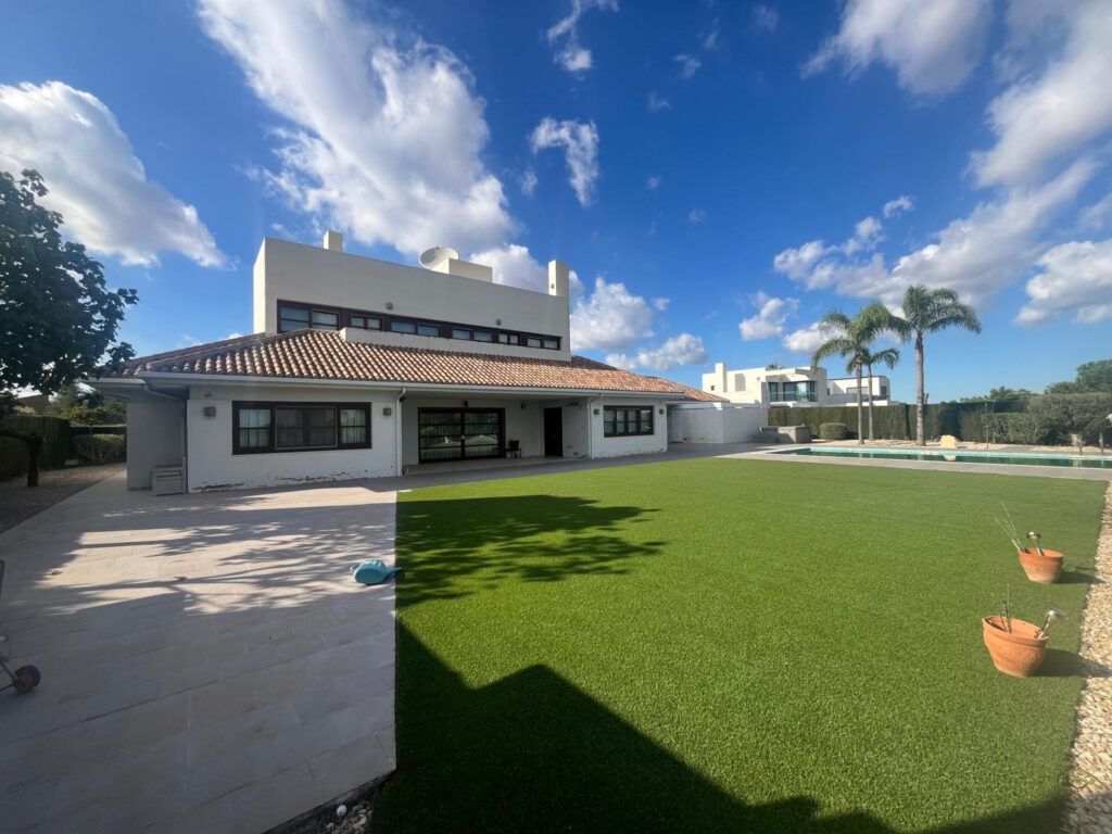 Villa w Sucina - oferta MLSC1747521