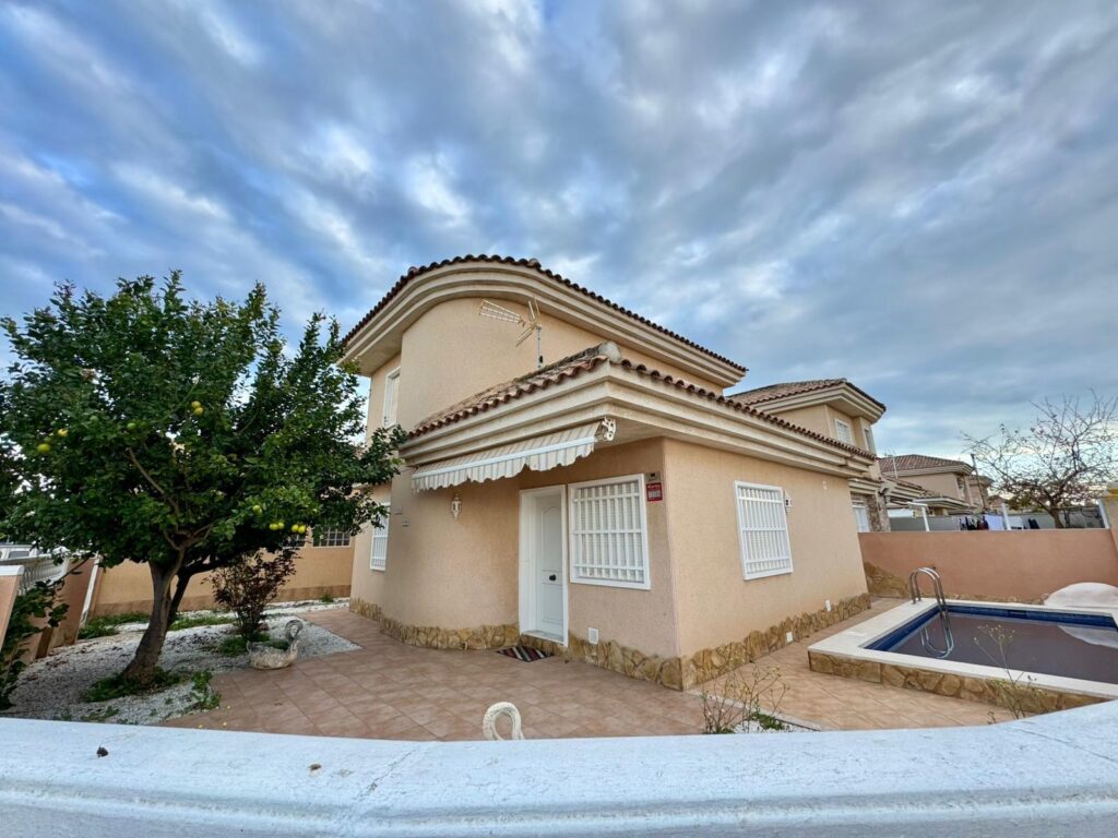 Villa w Torrevieja - oferta MLSC4095368