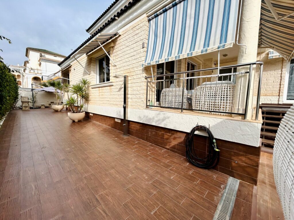 Villa w Torrevieja - oferta MLSC8276005