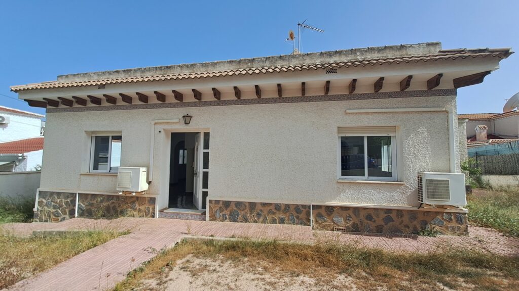 Villa w Villamartin - oferta MLSC5160278