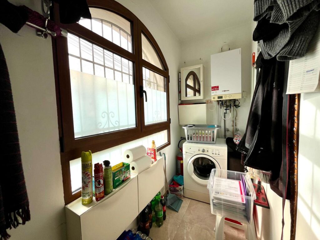 Villa w Villamartin - oferta MLSC9121516