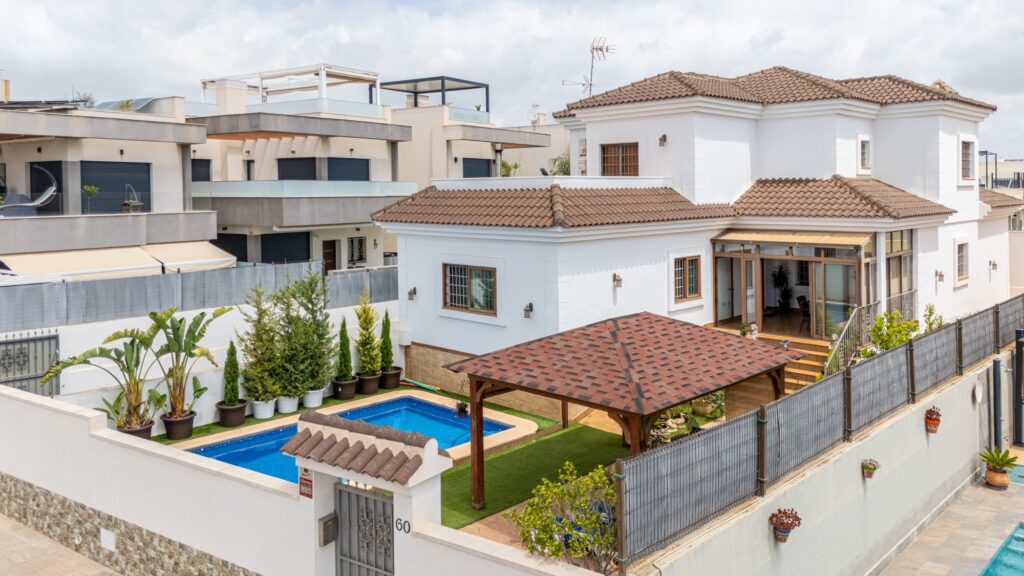 Villa w Los Montesinos - oferta MLSC5282088